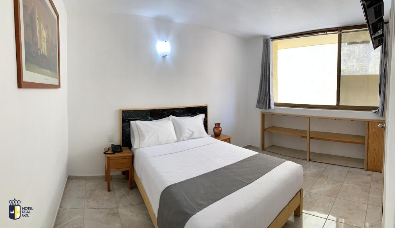 גואדלחארה Hotel Real Gdl מראה חיצוני תמונה