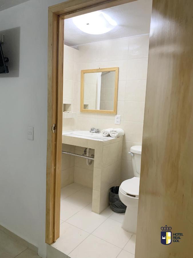 גואדלחארה Hotel Real Gdl מראה חיצוני תמונה