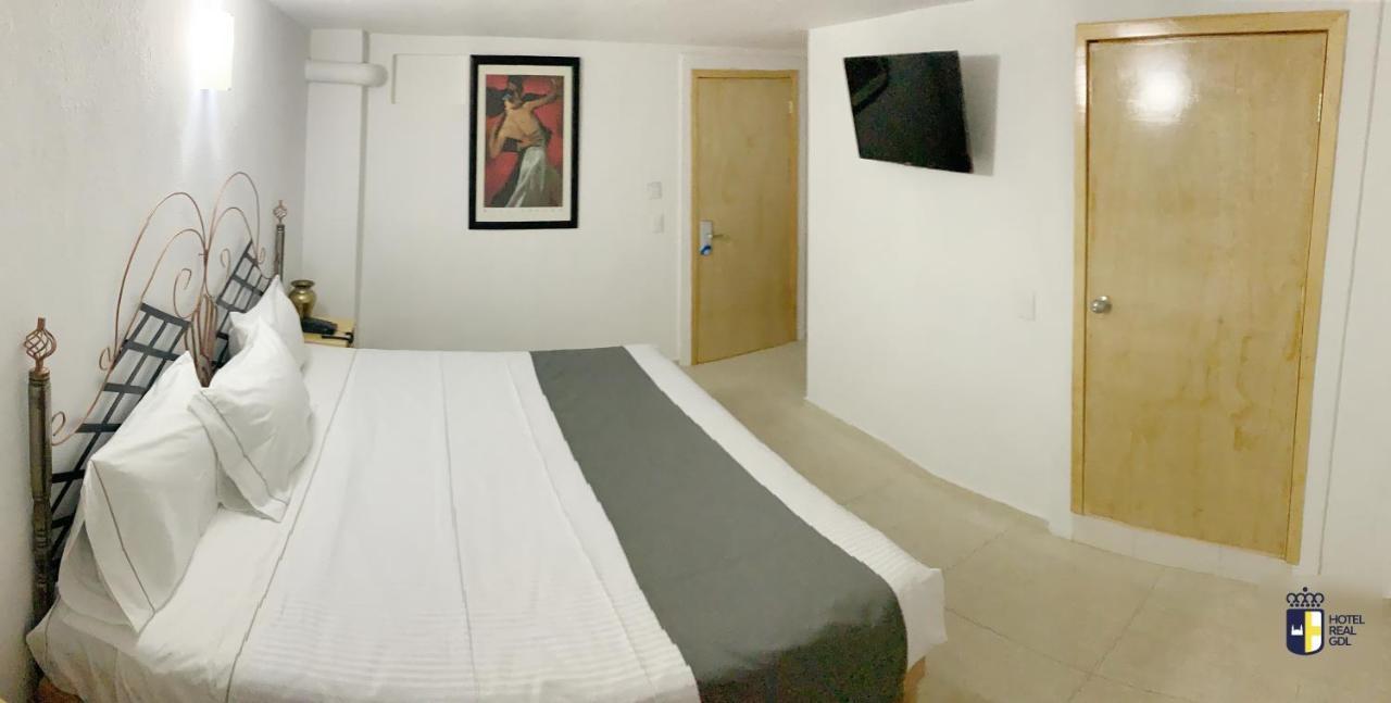 גואדלחארה Hotel Real Gdl מראה חיצוני תמונה