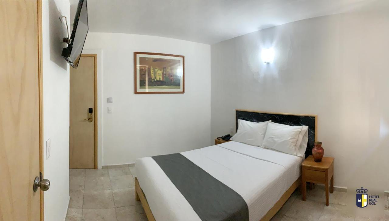 גואדלחארה Hotel Real Gdl מראה חיצוני תמונה